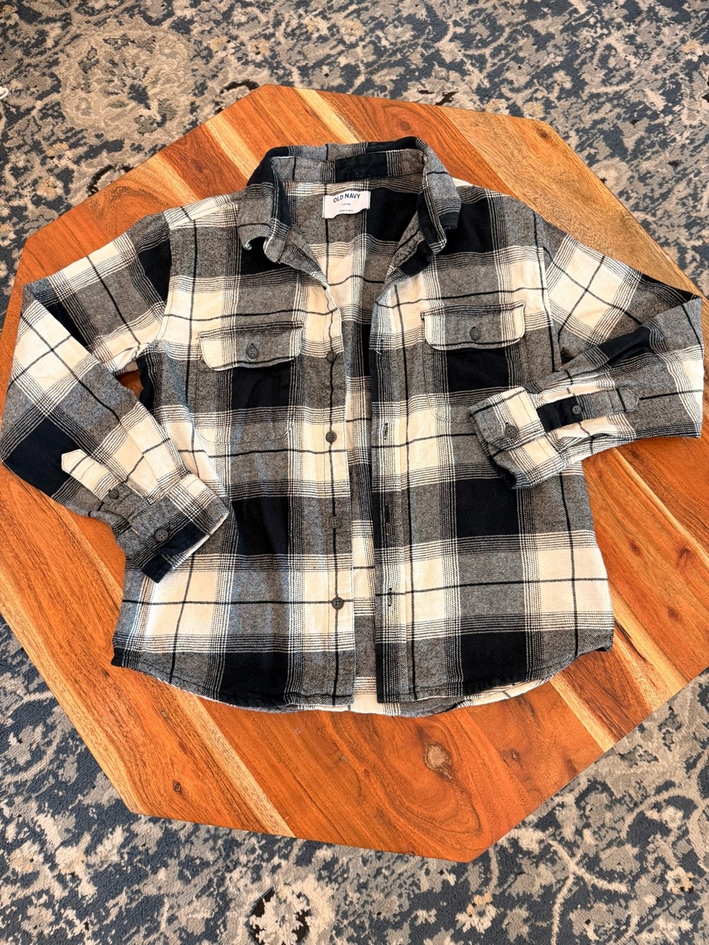 Old Navy Black and White Plaid Button-Down Shirt for Boys size L (10-12)